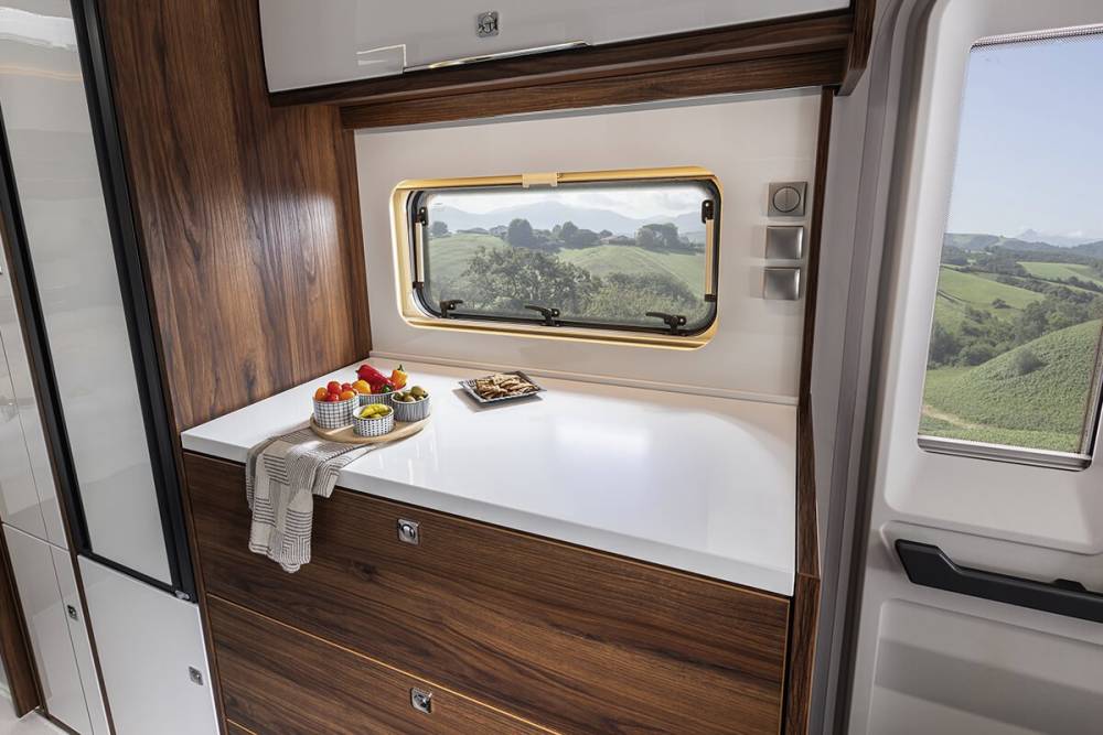csm_Fendt-Caravan_Diamant_Cuisine03_a59344b0f8